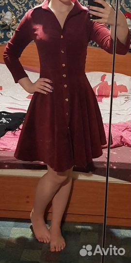 Бордовое платье