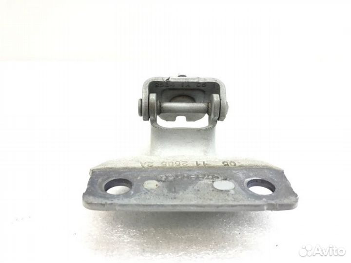 Петля двери багажника Peugeot 207 2011