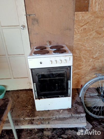 Плита электрическая бу с духовкой (веко)