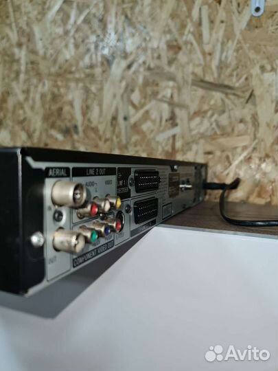 DVD HDD Recorder Sony RDR-AT100