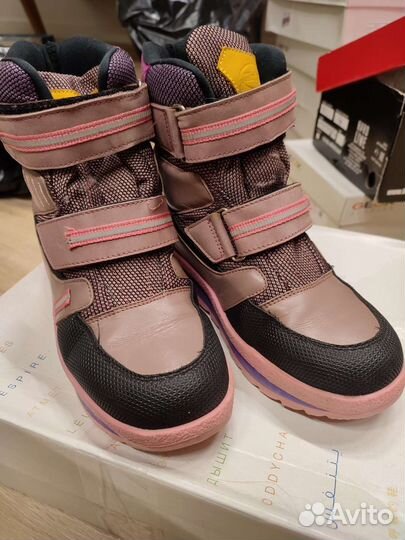 Фирменные ботинки для девочки 35 размер