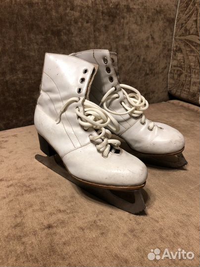 Коньки фигурные 37 размер