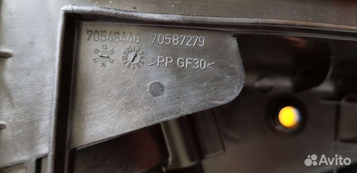 Крышка воздушного фильтра Mercedes V-Class W447