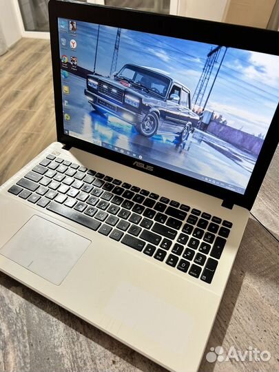 Ноутбук Asus x550c