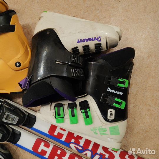 Горные лыжи и ботинки