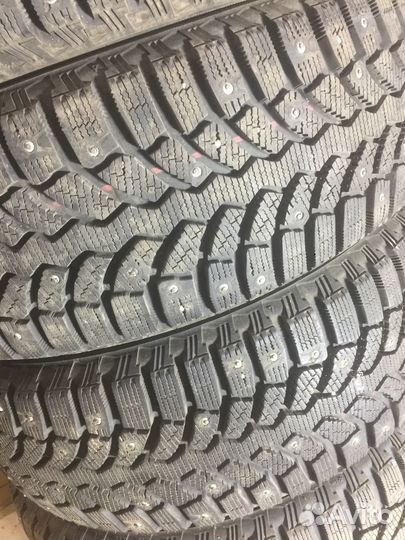 Bridgestone Blizzak Spike-01 185/60 R15