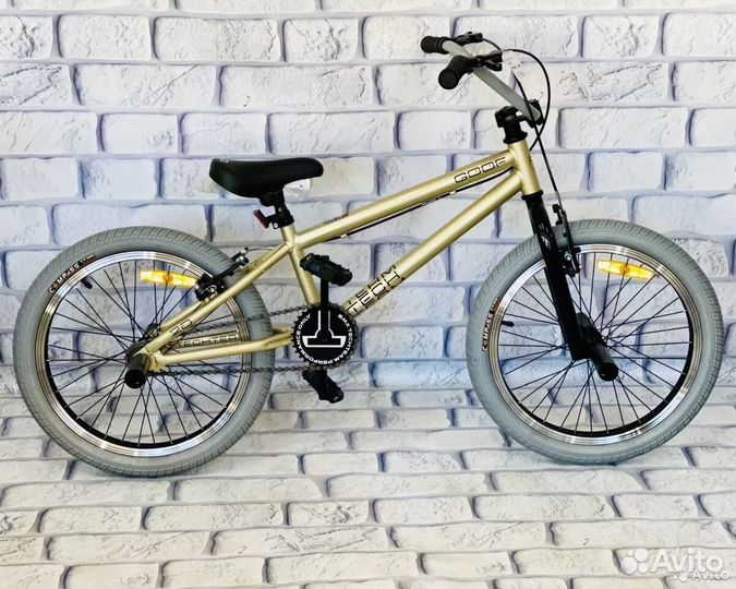 Трюковой велосипед BMX
