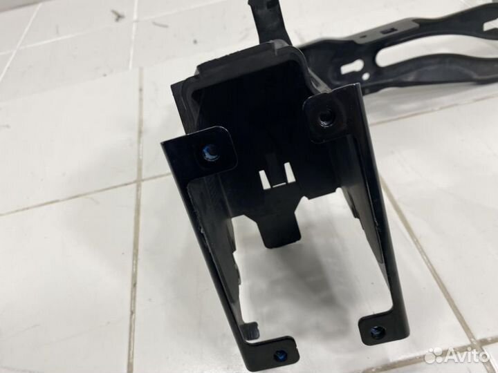 Кронштейн фары правой BMW 3 серия F30/F31 (2011—2015)