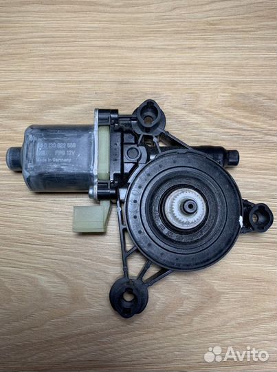 Мотор стеклоподъемника audi a4 b9