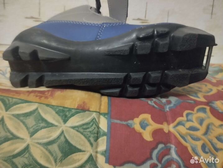 Лыжные ботинки