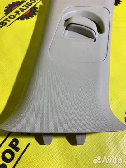 Обшивка стойки правая Kia Rio FB 1.6 2018