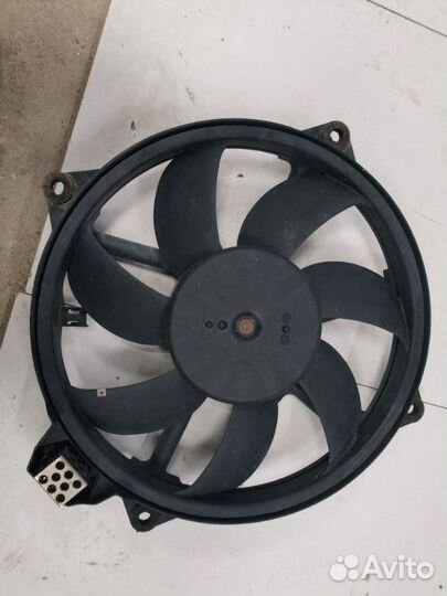 Вентилятор охлаждения радиатора Renault Fluence 1