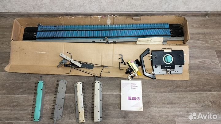 Ручная вязальная машина Нева-5