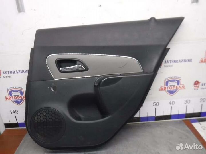 Обшивка двери задняя правая Chevrolet Cruze F16D3