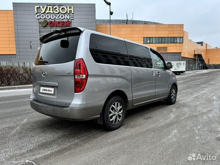 Hyundai Grand Starex 2.5 AT, 2016, 192 000 км