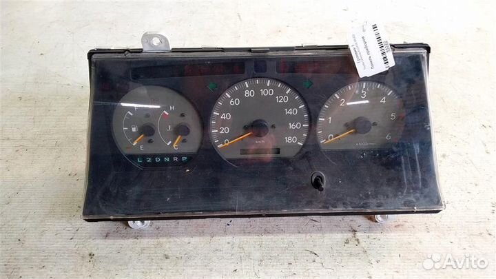 Панель приборов Toyota Granvia KCH16 95-02г