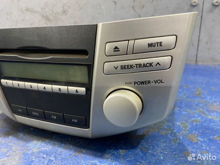 Магнитола Toyota Harrier 2