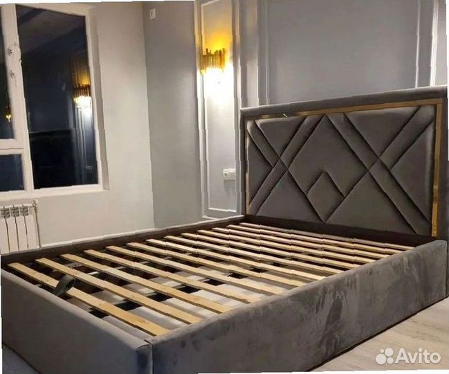 Кровать двуспальная мягкая на заказ
