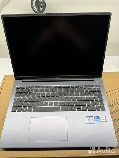 Huawei Matebook d16 i7 13th