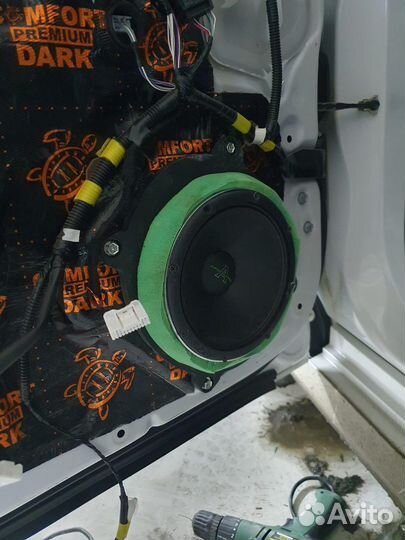Установка Автозвука