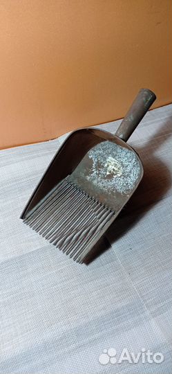 Совок для сбора ягод