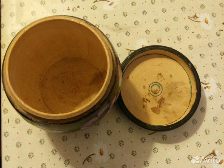 Деревянная шкатулка