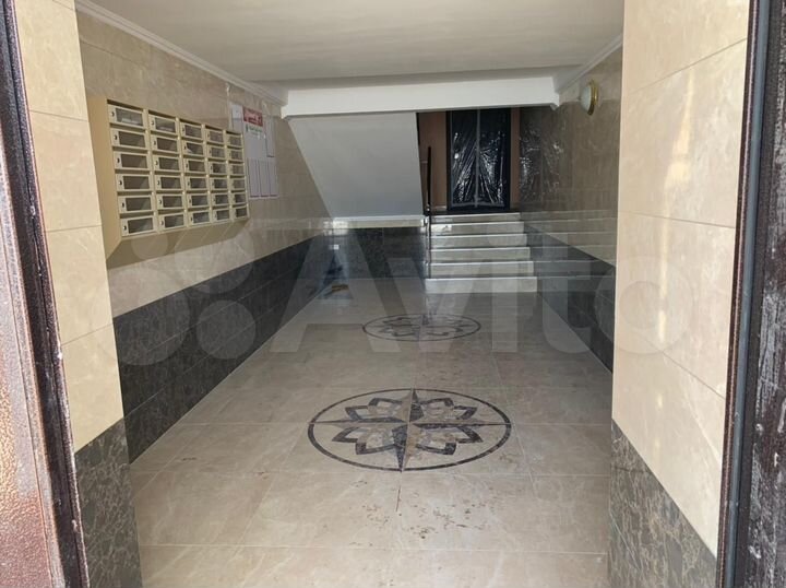 2-к. квартира, 52,9 м², 1/3 эт.