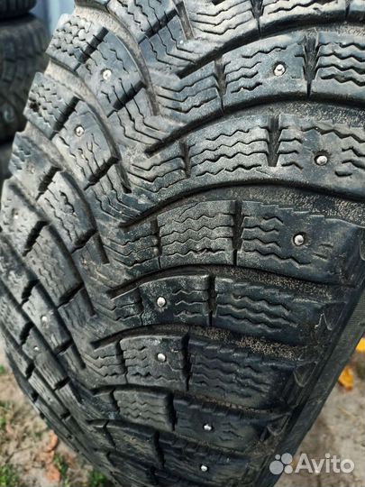 Michelin Latitude X-Ice North 2 215/65 R16 102T