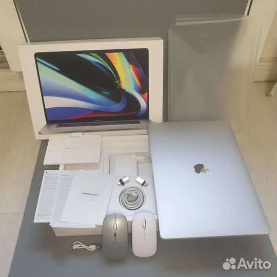 MacBook Pro 16 i9 2019 16gb/ 1Tb/4GbVideо/ 3 цикла