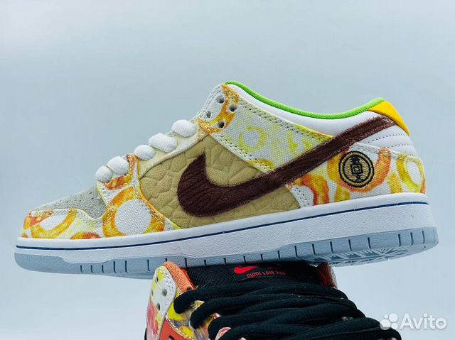 Nike SB Dunk Street Hawker