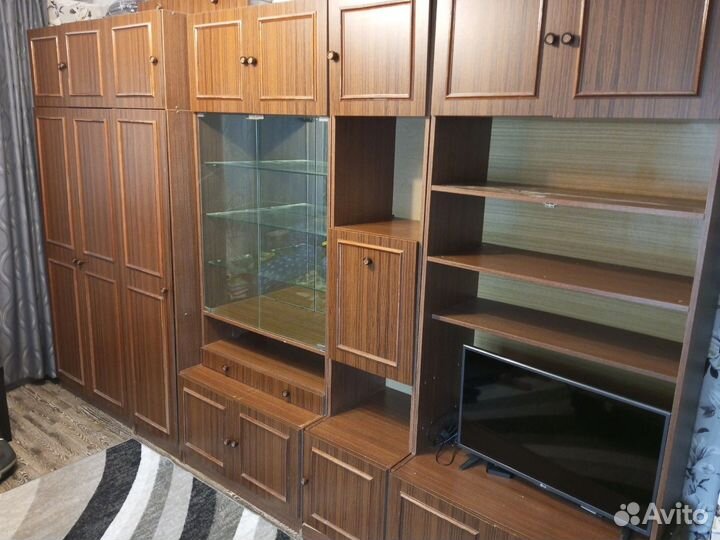 Шкаф сервант