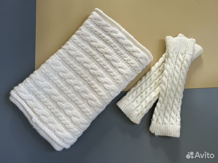 Вязаный комплект Снуд и митенки (перчатки)