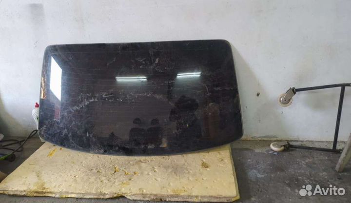 Заднее стекло Hyundai sonata