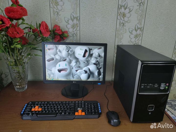 Компьютер полностью в сборе