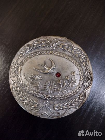 Пудренница винтаж с зеркальцем