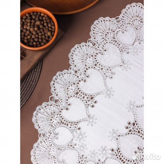 Набор салфеток ажурных для стола Доляна «Листья»