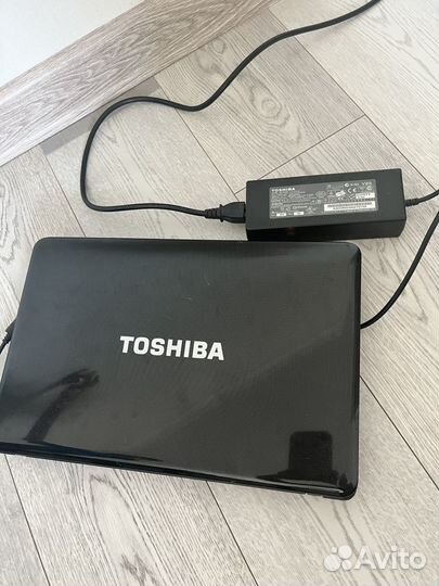 Ноутбук toshiba