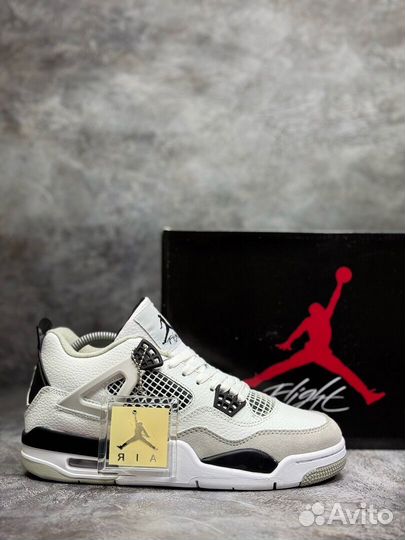 Кроссовки Nike AirJordan 4 с мехом