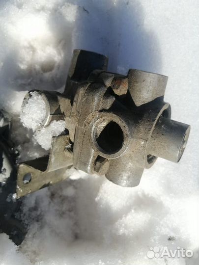 Воздушные краны для автомобиля Камаз