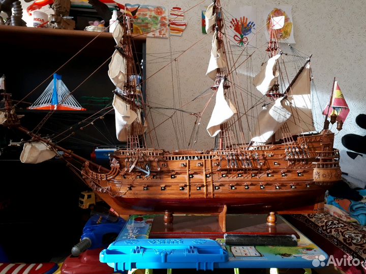 Модель корабля