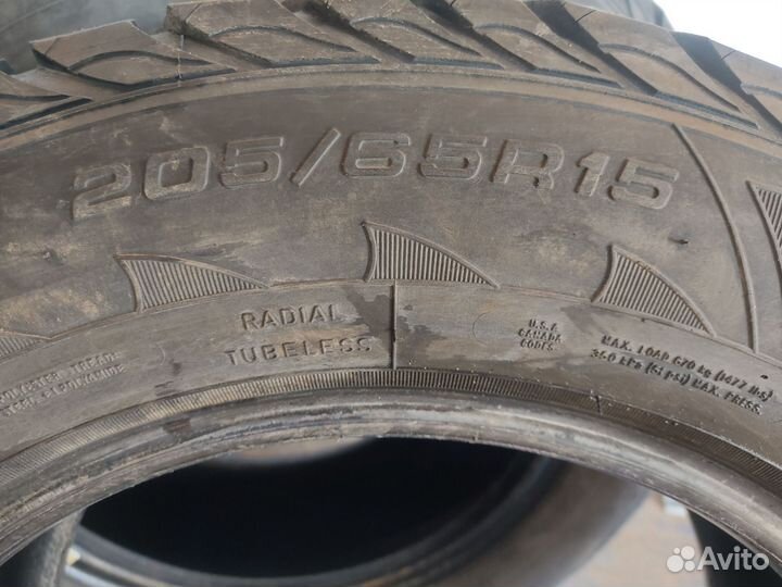 Goodyear UltraGrip Extreme 205/65 R15