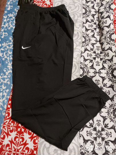 Спортивные штаны Nike