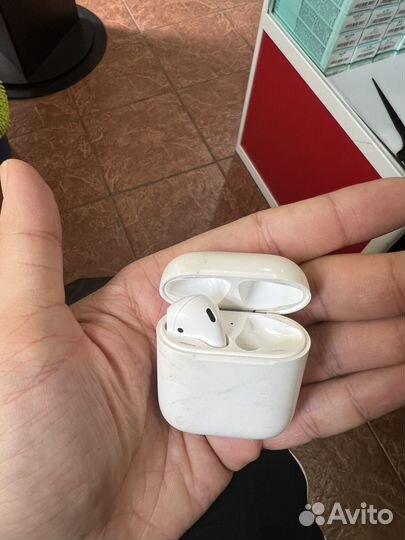 Airpods 1 оригинал с левым наушником