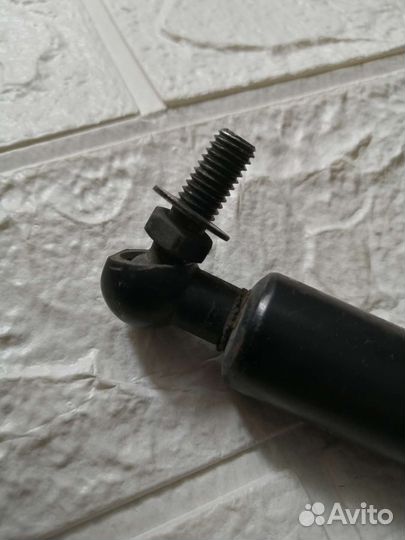 Газовый упор багажника Honda Stream II (2006-2014)