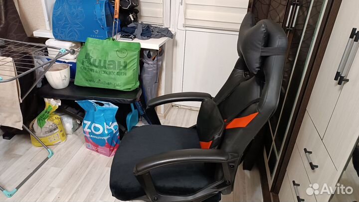 Компьютерное кресло