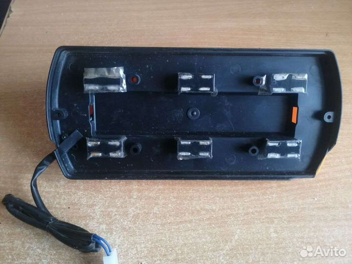 Знак такси на магнитах