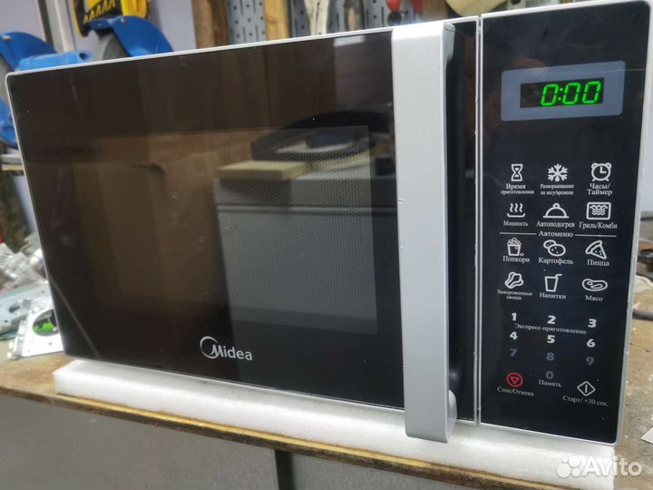 Микроволновая печь Midea