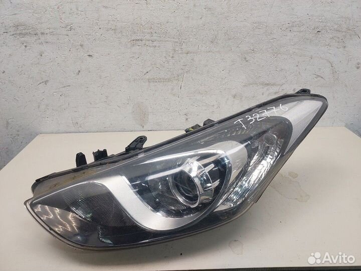 Фара (передняя) Hyundai i30, 2012