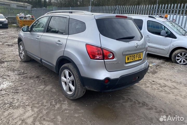 В разборе Nissan Qashqai+2 2008-2010