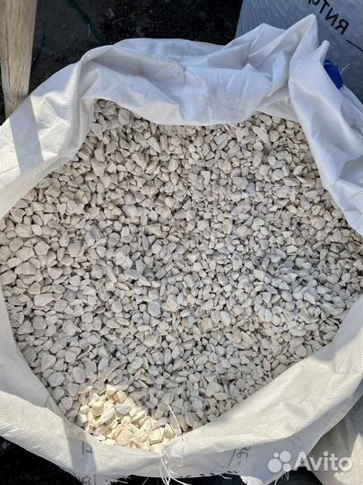 Щебень мраморный белый